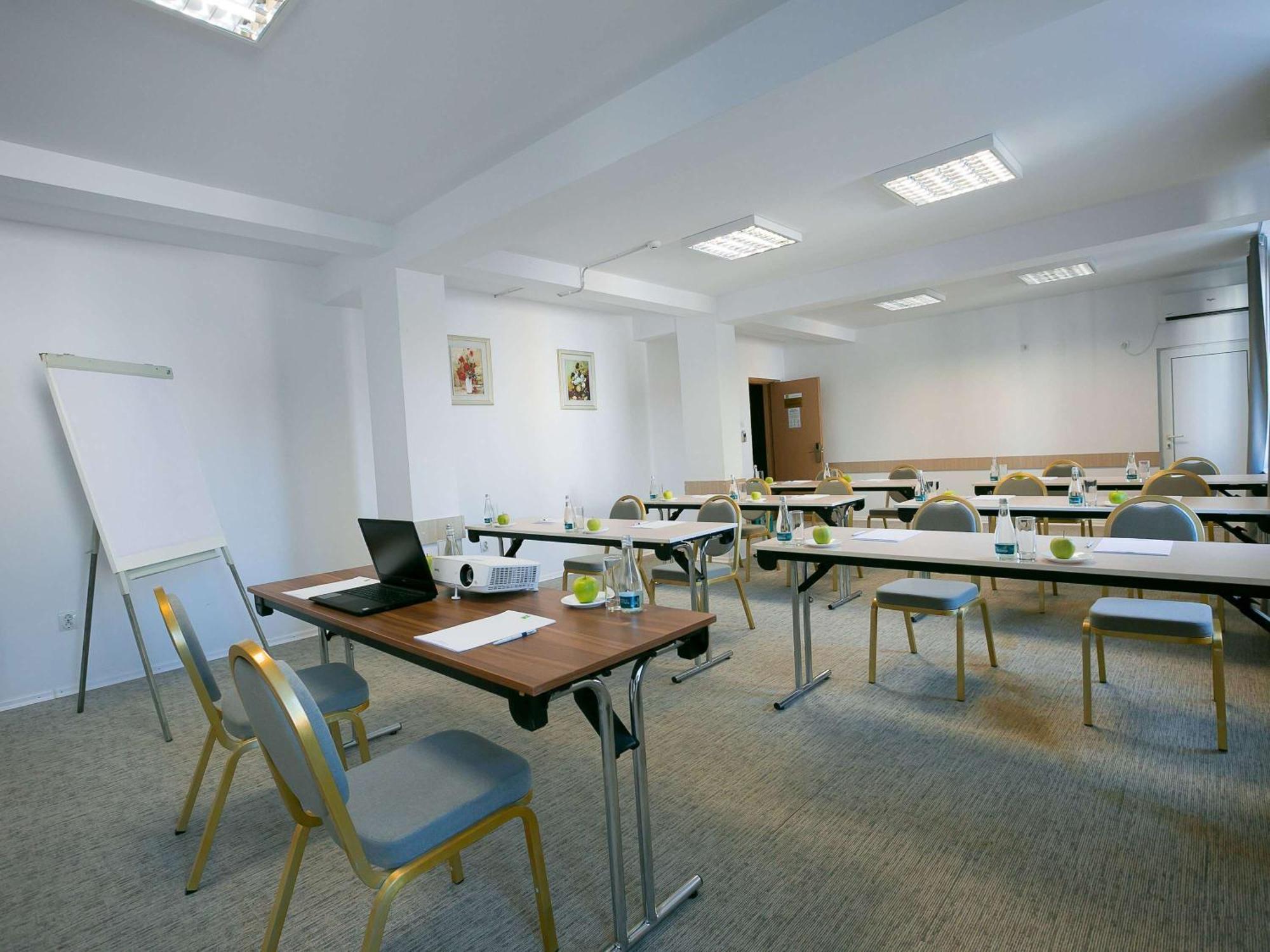 Ibis Styles Dunarea Hotel